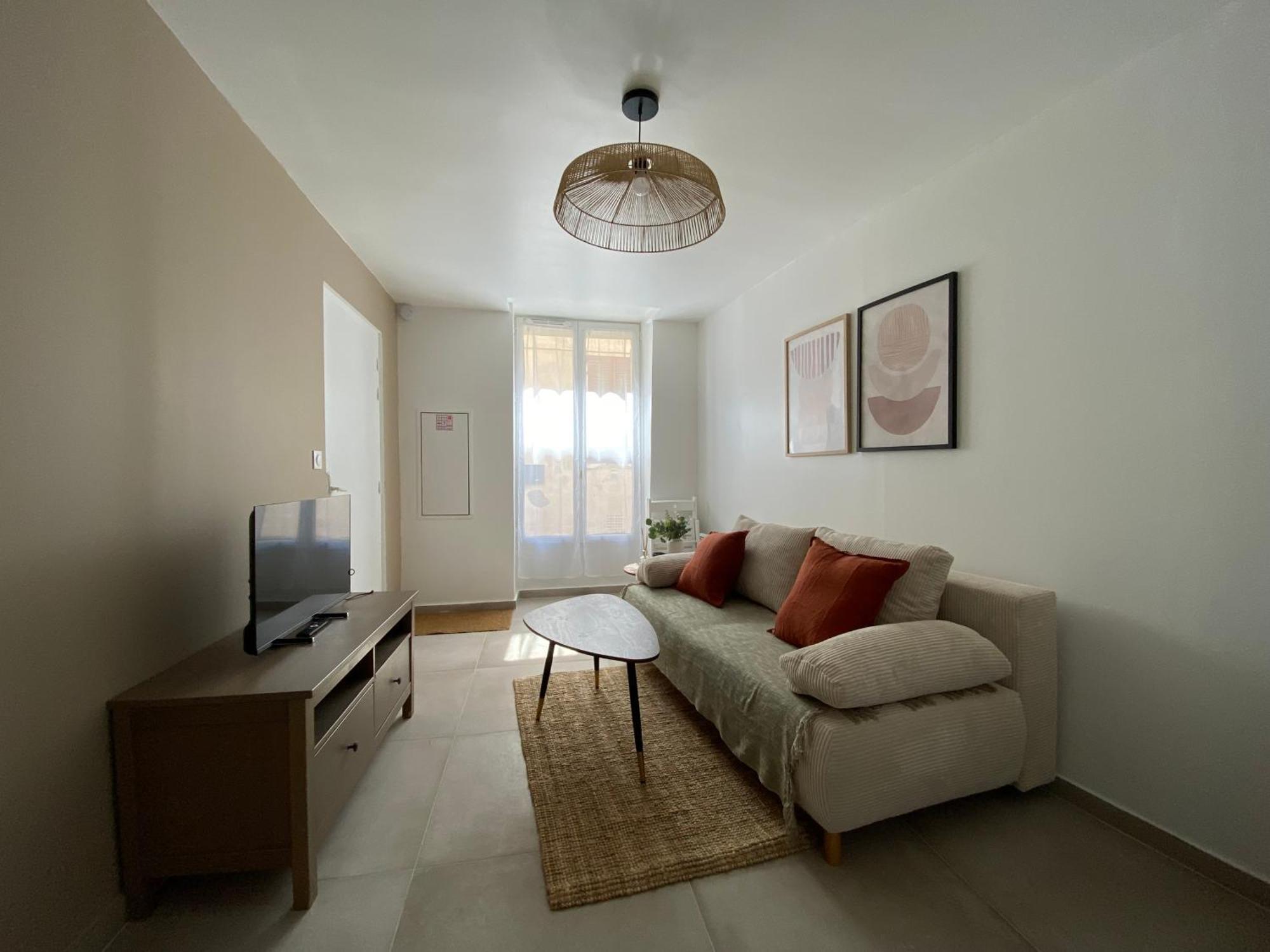 Suite Atypique En Plein Centre De Pontoise Ngoại thất bức ảnh